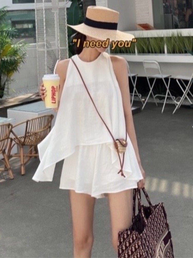 Street Fashion Now - Modische Ärmellose Weste mit Weitem Saum