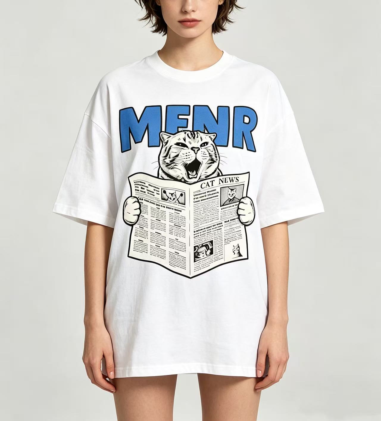Fashion Street Cat - Unisex-T-Shirt mit lustigem Katzenmotiv, das Zeitung
