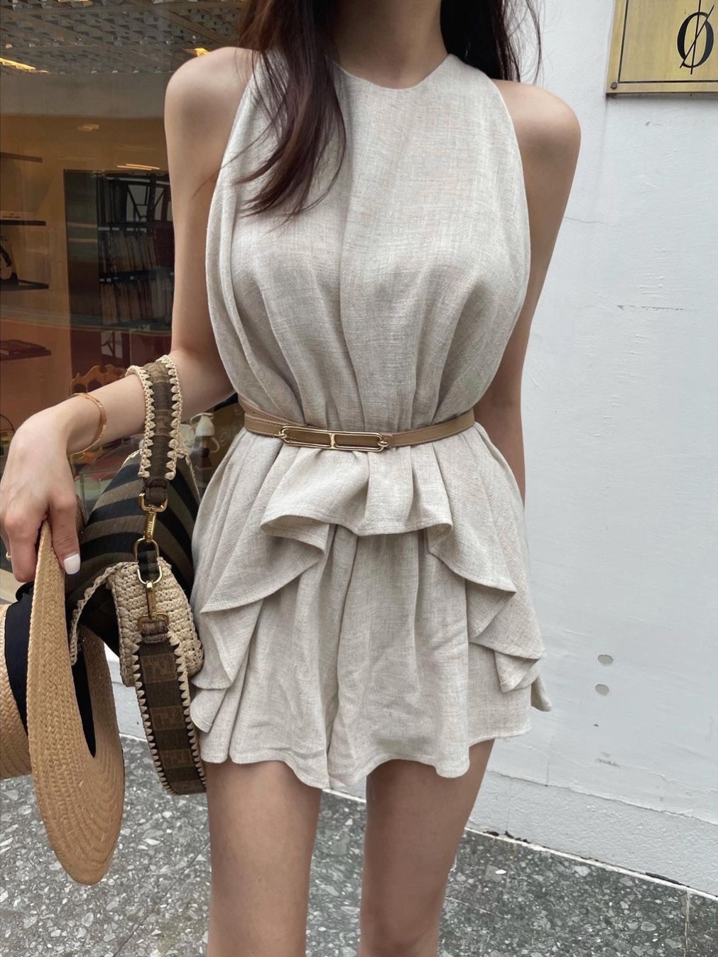 Modische Ärmellose Weste mit W – Street Fashion Now Bewertung und Preis