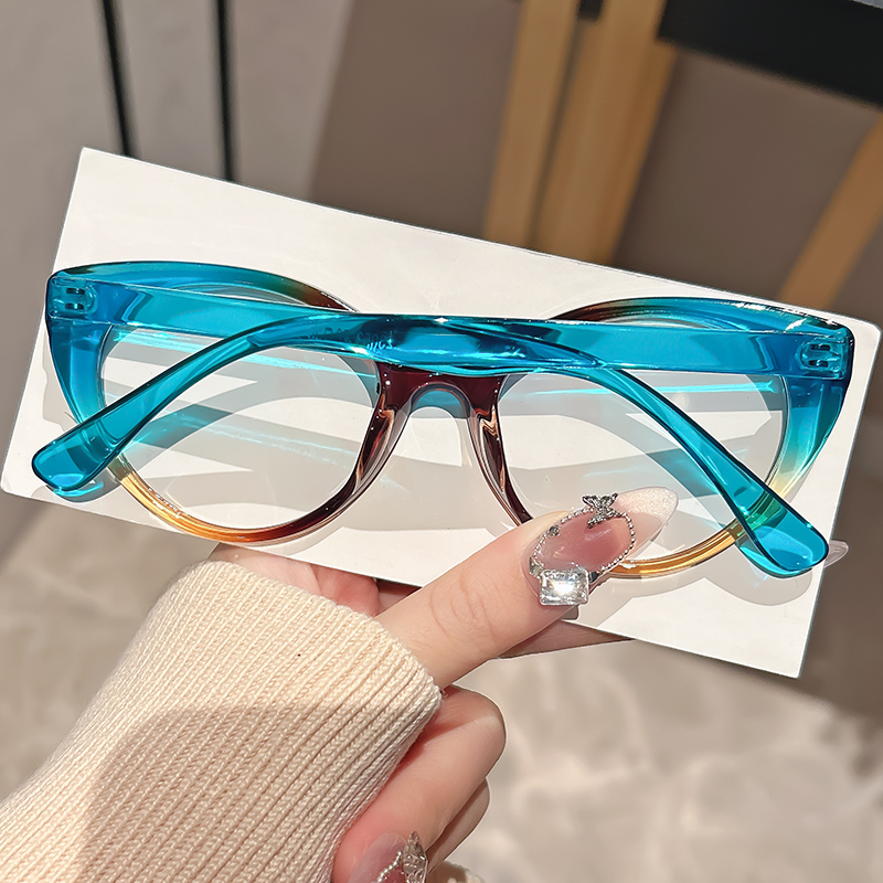 Modische und retro-Katzenaugen – Fashion Street Cat Bewertung und Preis